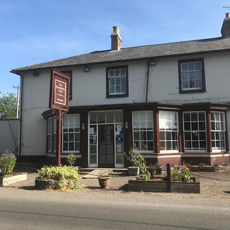 The Penruddocke Arms Bed & Breakfast Dinton  ภายนอก รูปภาพ