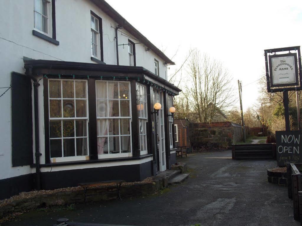 The Penruddocke Arms Bed & Breakfast Dinton  ภายนอก รูปภาพ